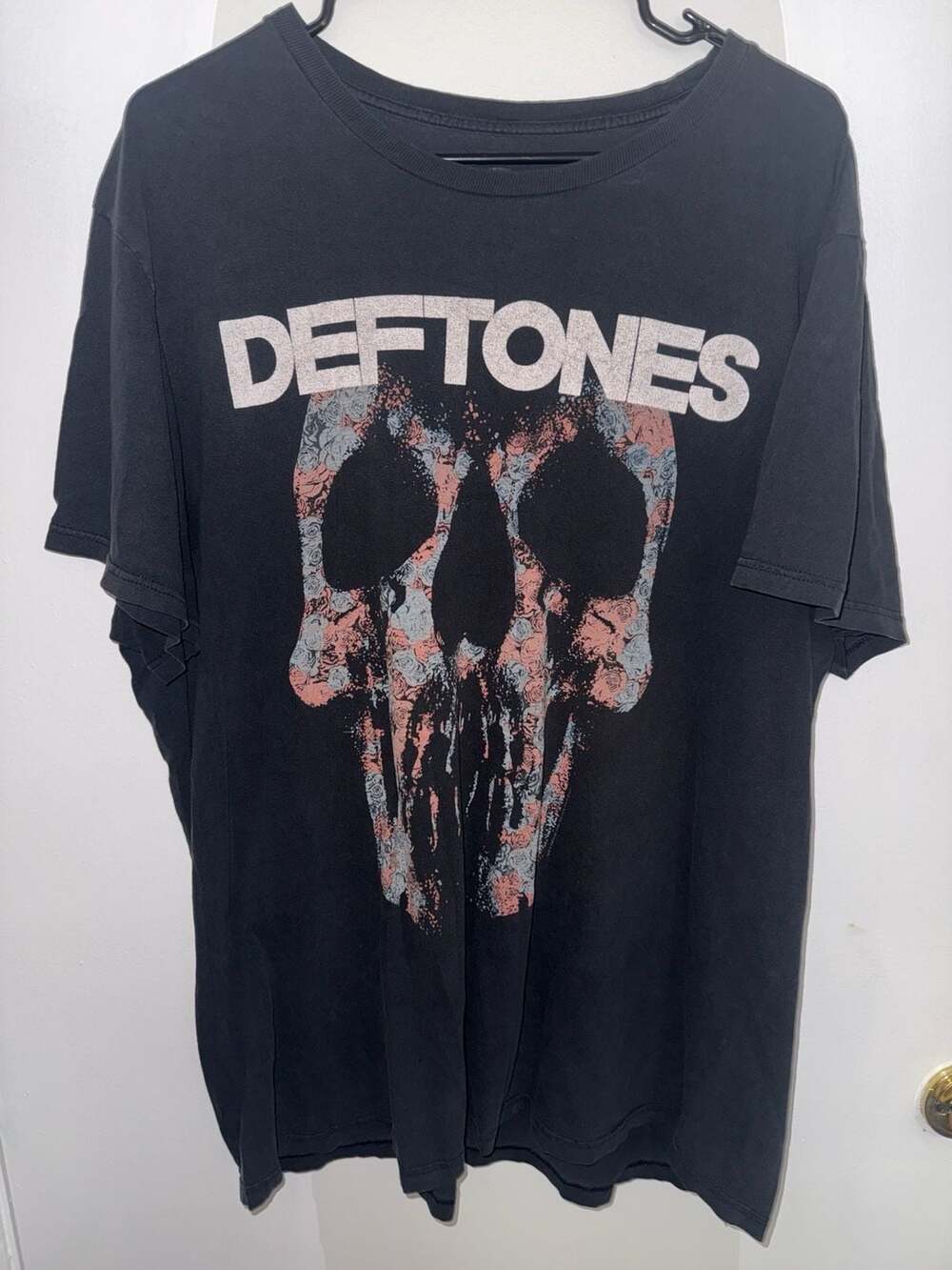 Deftones Rose Skull Graphic Band T-Shirt